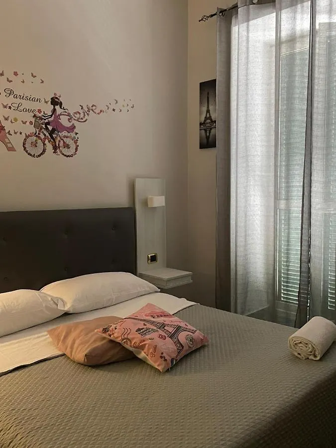 B&B Ocean Napoli 0*,  Italia
